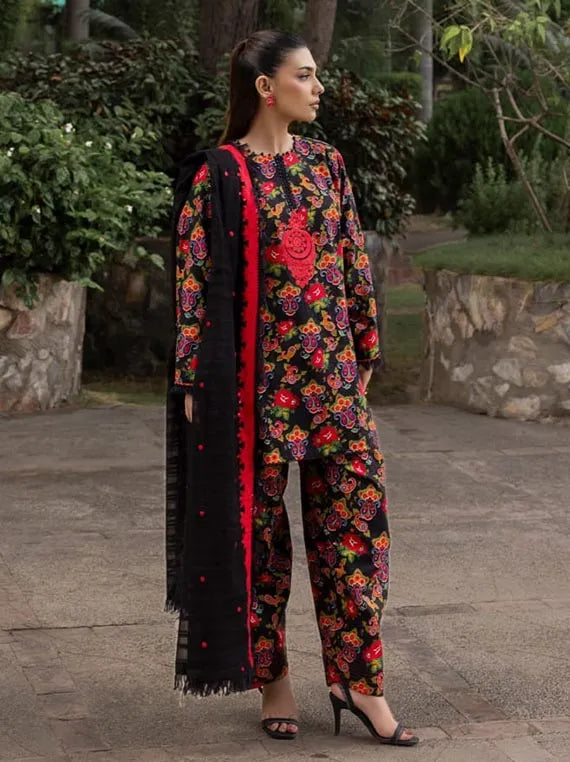 Gul Ahmed Winter Essentials Khaddar Collection 2025 (K-52010)