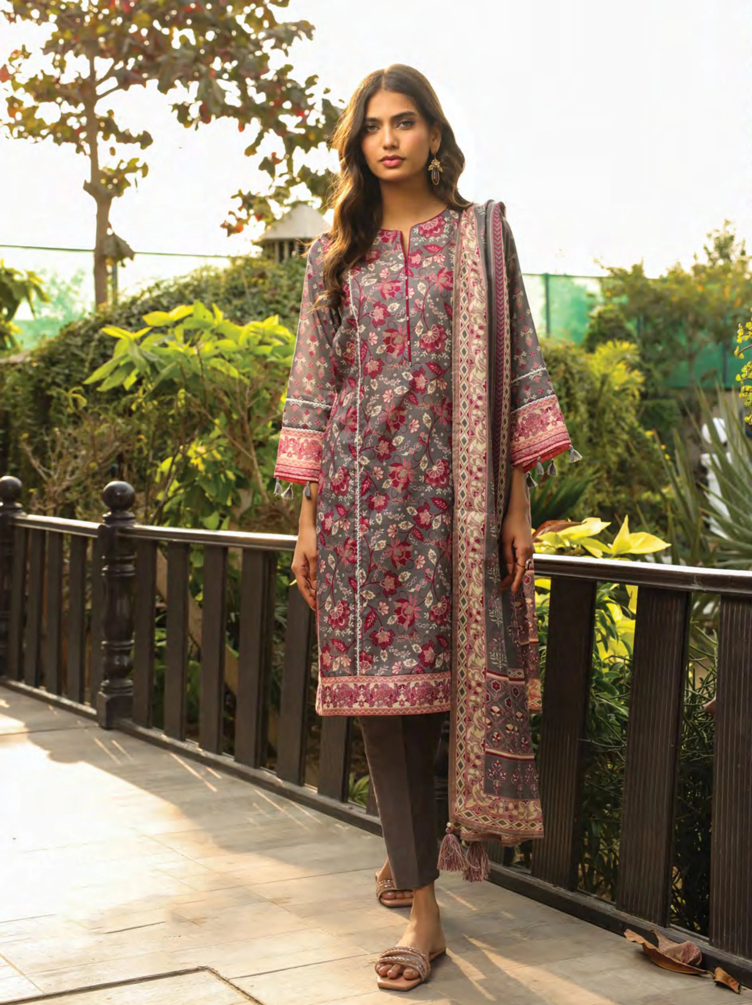 Komal Printed Lawn Collection 2024 By Lakhany (LG-RL-0033-A)