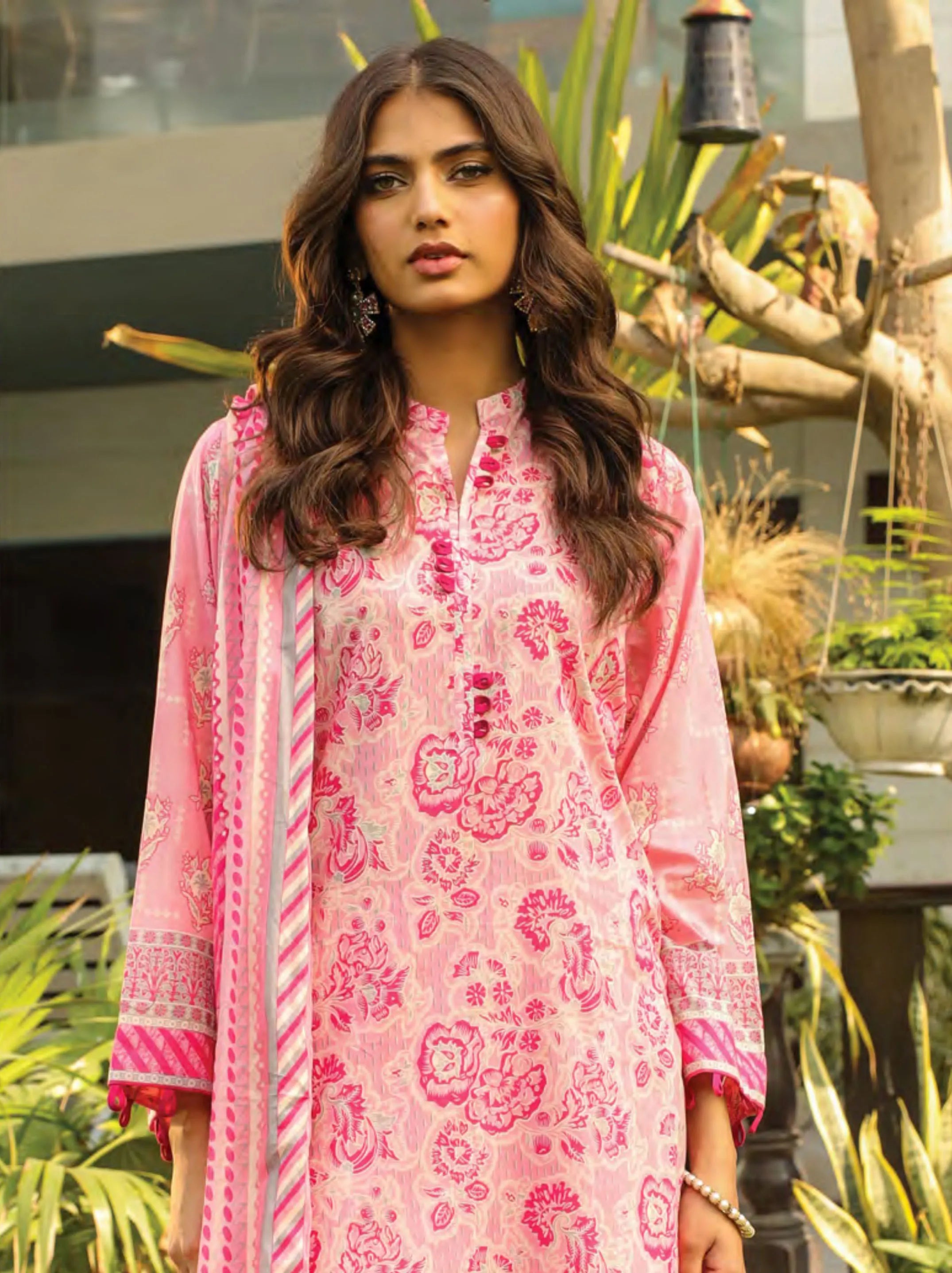 Komal Printed Lawn Collection 2024 By Lakhany (LG-SR-0012-B)