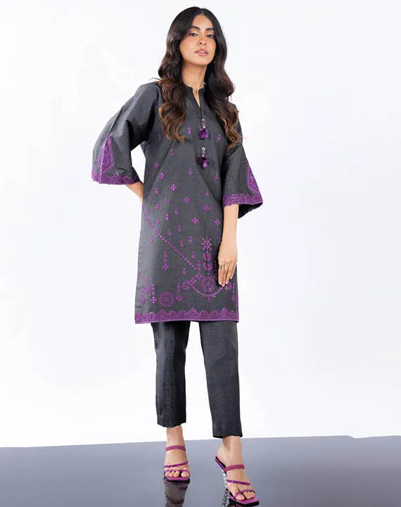 Alkaram Luxe Winter Collection 2025 (FW-62-23-GRAY)
