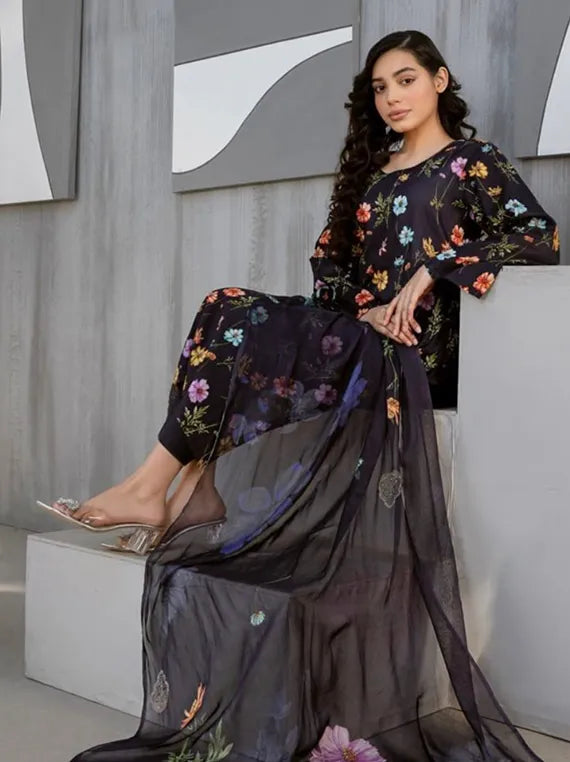 Alishba Printed Lawn Collection 2025 by Ravi Cloth (D-06)