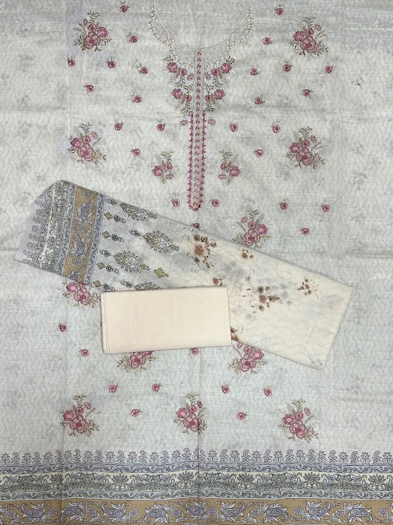 Arman Floral Embroidered Lawn Edit 2026 Vol-26DD07 (D-01)