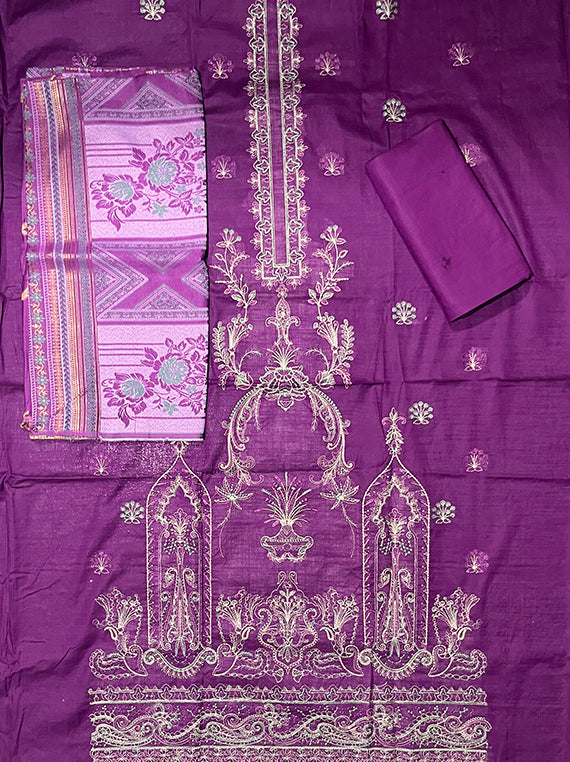 Banarsi Breeze Embroidered Lawn Collection 2025 (D-06)