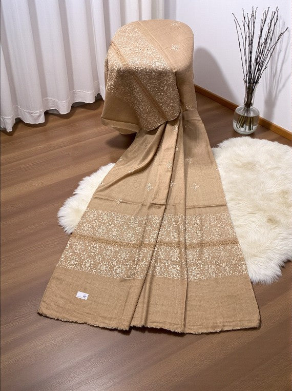 Chilly Weather Wool Versachi Ston Shawl Edit 2025 (25DS04-01)