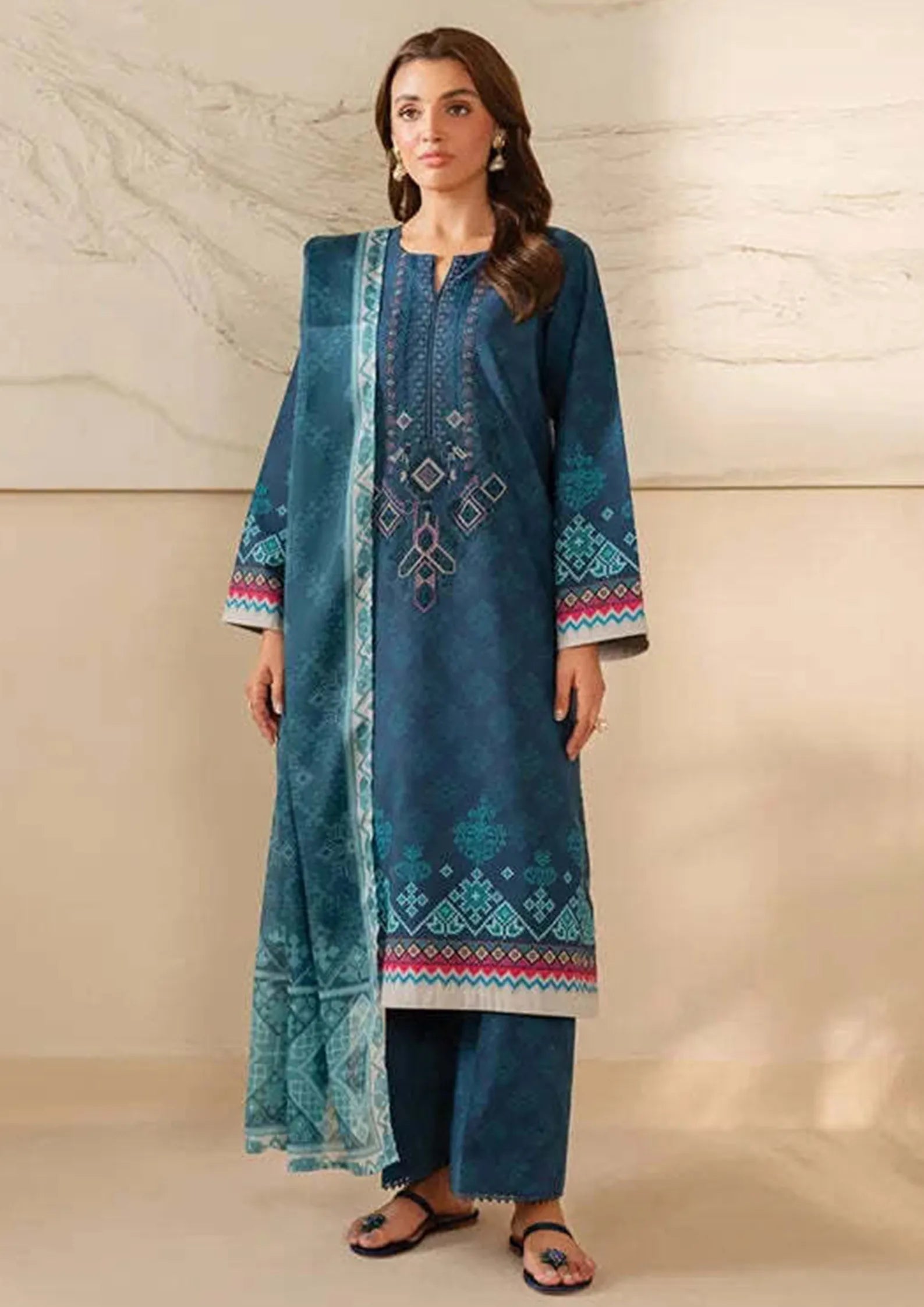 Classic Crown Lawn Collection 2026 (09-GLEAM)