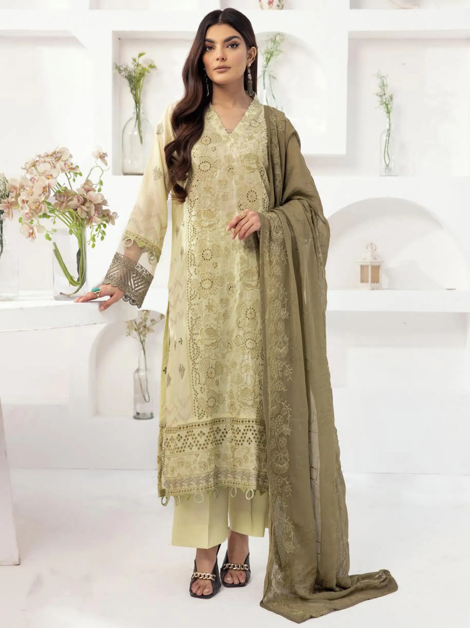 Colorum Hum Safar Embroidery Swiss Collection 2024 (D-04)