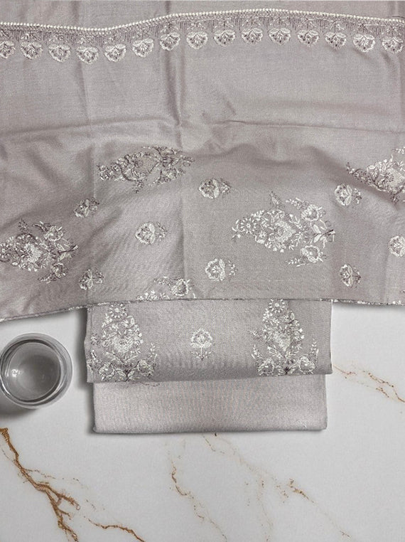 Elegance Warm Embroidered Dhanak Edit25 Vol-25DR13 (25DR13-09)