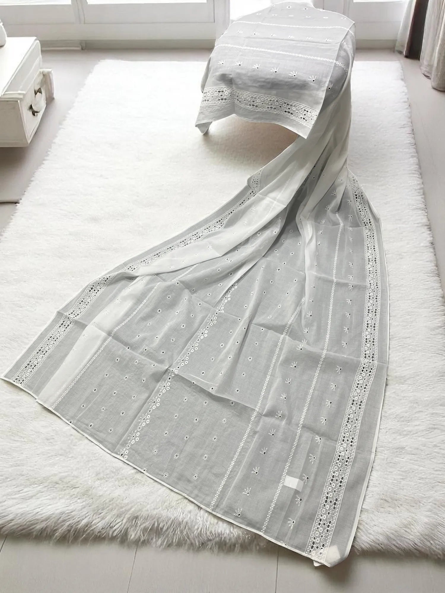 Elegant Embroidered Lawn Shawl Edit 2025 (25SH57-02)