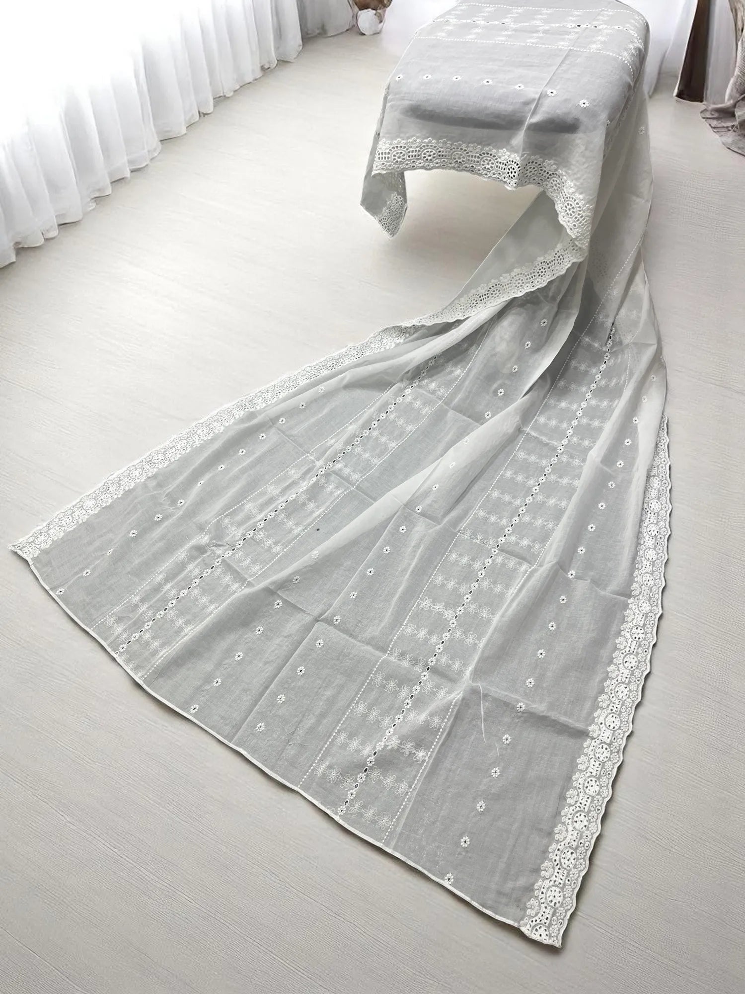 Elegant Embroidered Lawn Shawl Edit 2025 (25SH58-04)