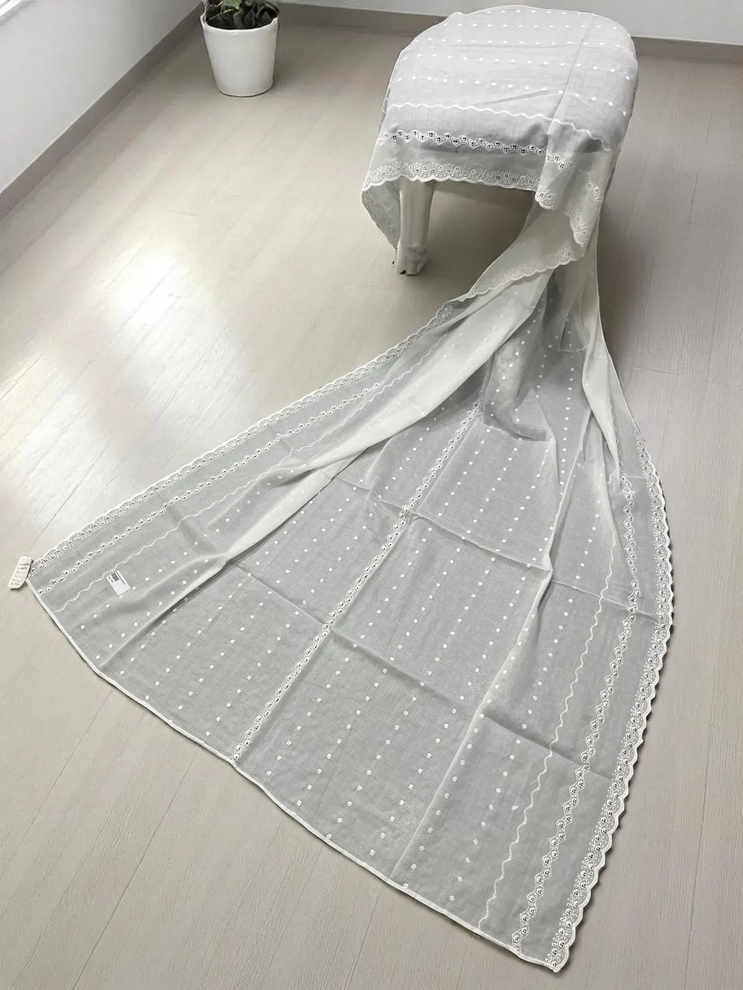 Elegant Embroidered Lawn Shawl Edit 2025 (25SH61-03)