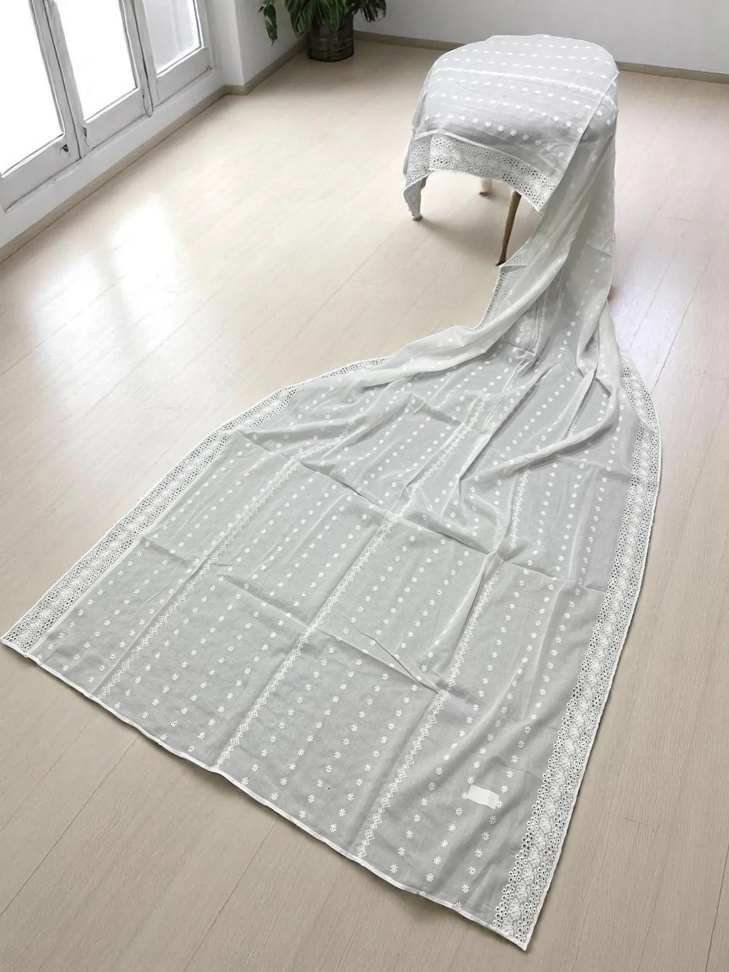 Elegant Embroidered Lawn Shawl Edit 2025 (25SH62-02)