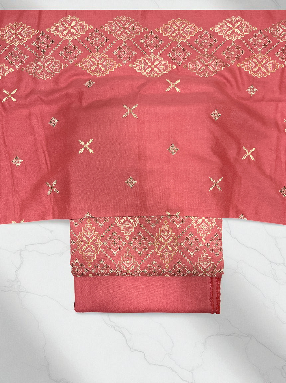 Frosted Elegance Embroidered Karandi Edit25 (25DU04-03)