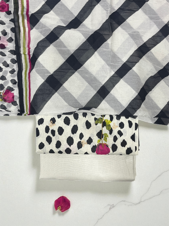Icy Bloom Printed Embroidery Khaddar Edit25 (LL01-05)