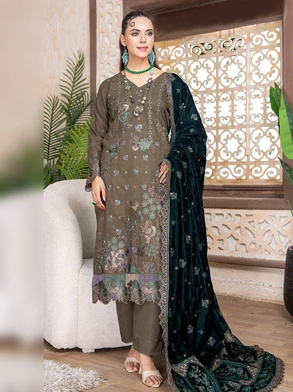 Kahani Peach Leather Collection With Embroidered Micro Velvet Shawl BY Riaz Arts (D-04)