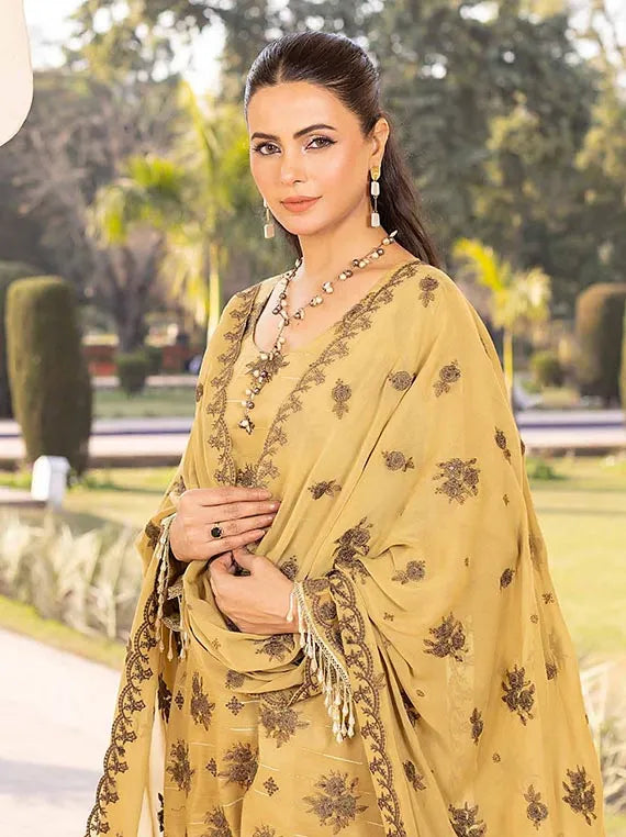 Komal Luxury Lawn Collection 2025 By Riaz Arts (D-01)