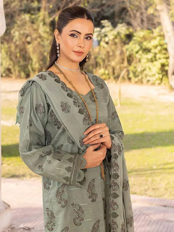 Komal Luxury Lawn Collection 2025 By Riaz Arts (D-07)