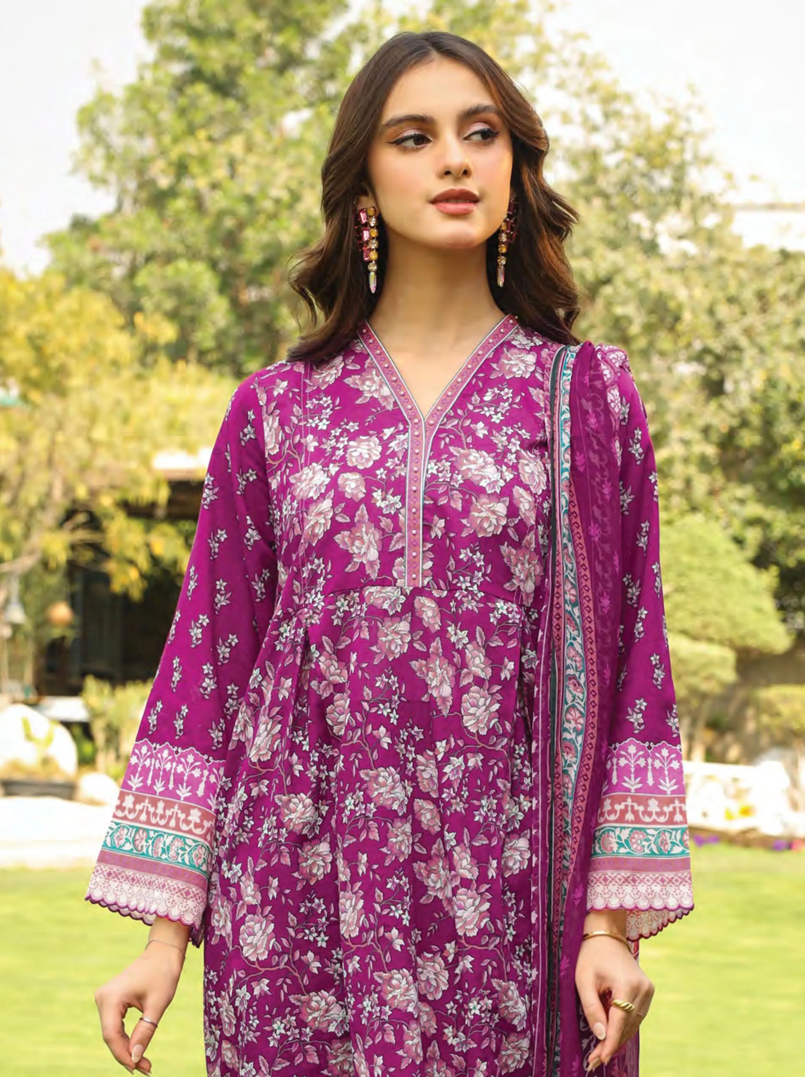 Komal Printed Lawn Collection 2024 By Lakhany (LG-IZ-147-B)
