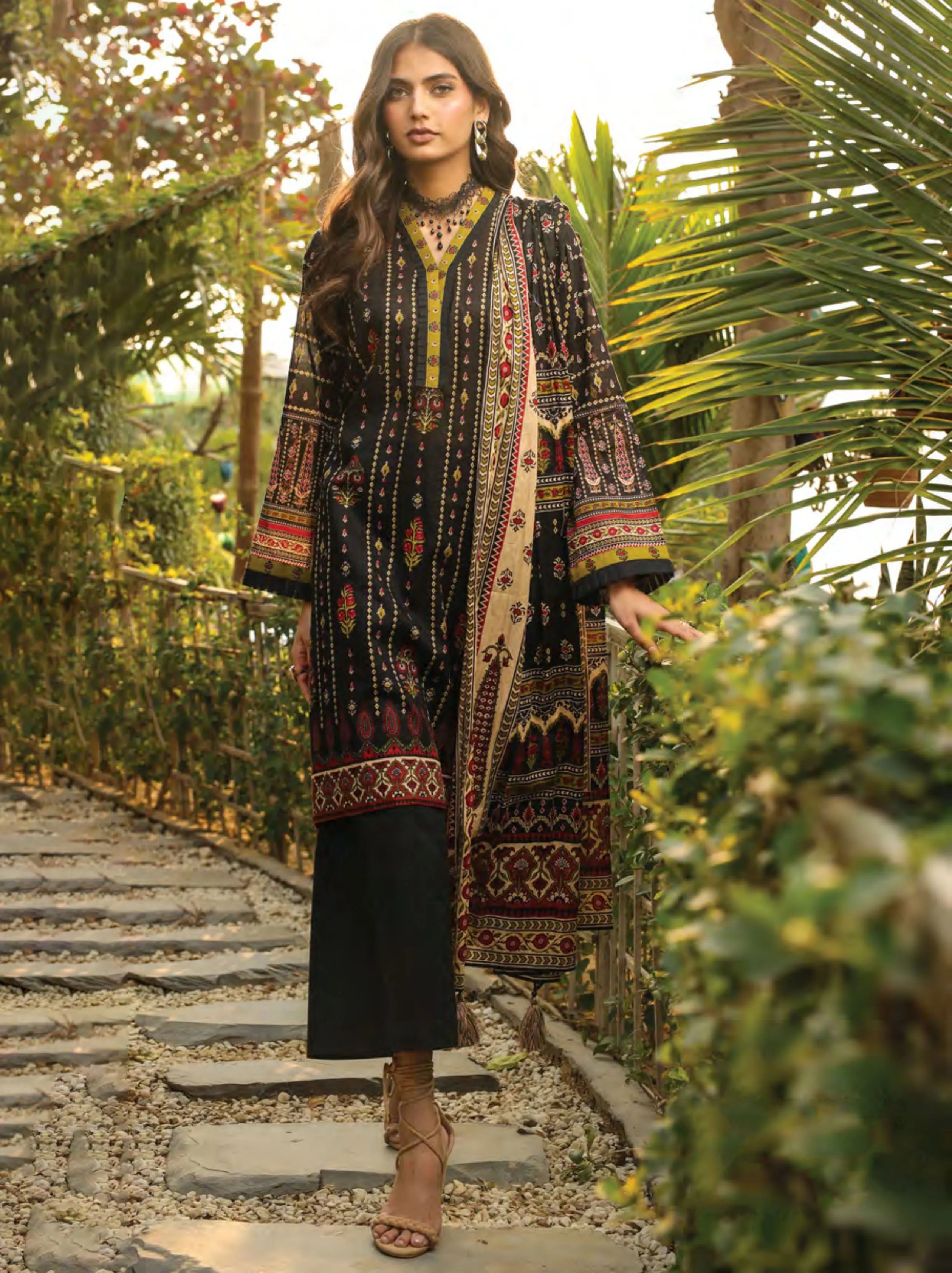 Komal Printed Lawn Collection 2024 By Lakhany (LG-MM-0011-A)