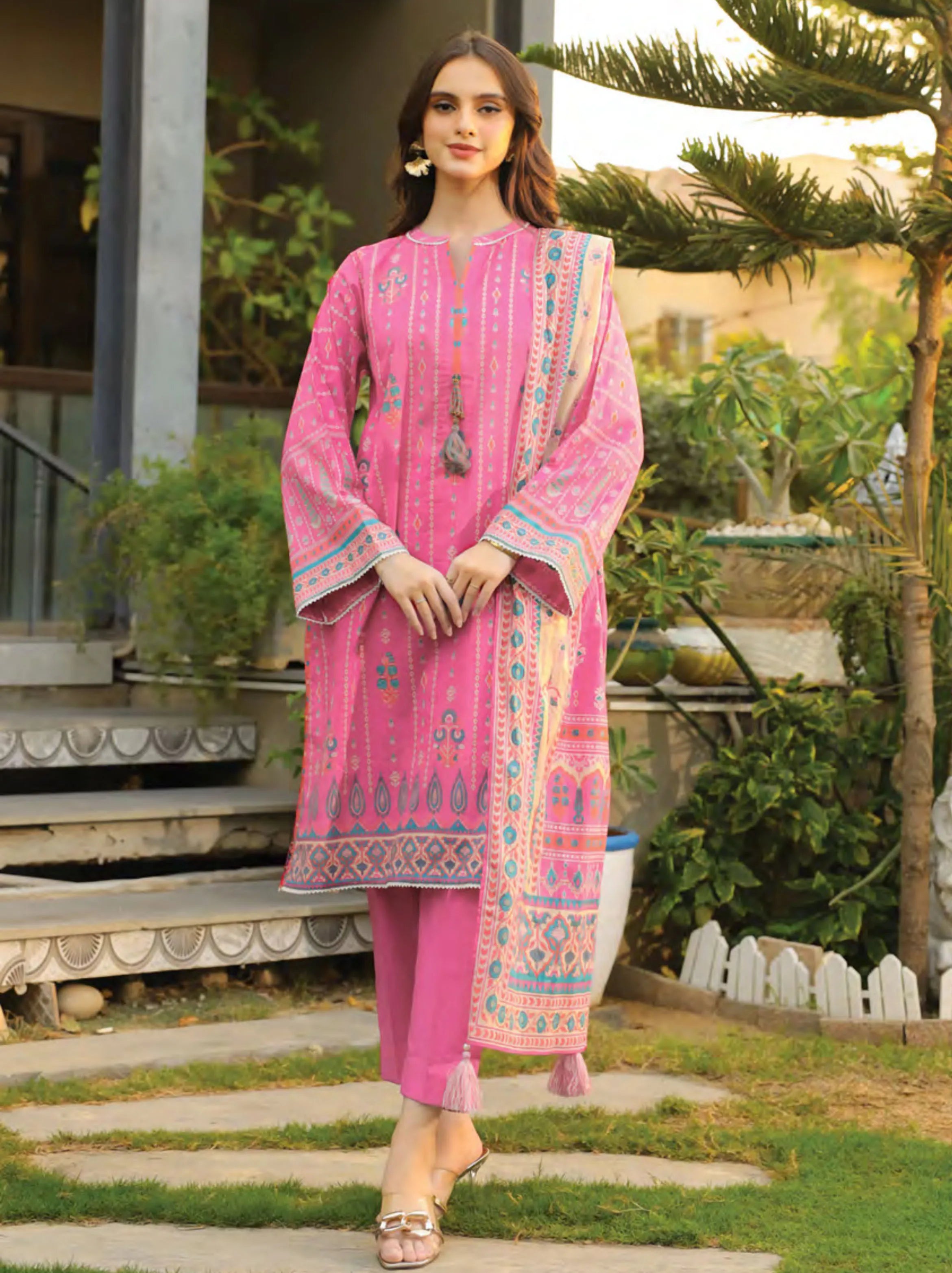 Komal Printed Lawn Collection 2024 By Lakhany (LG-MM-0011-B)
