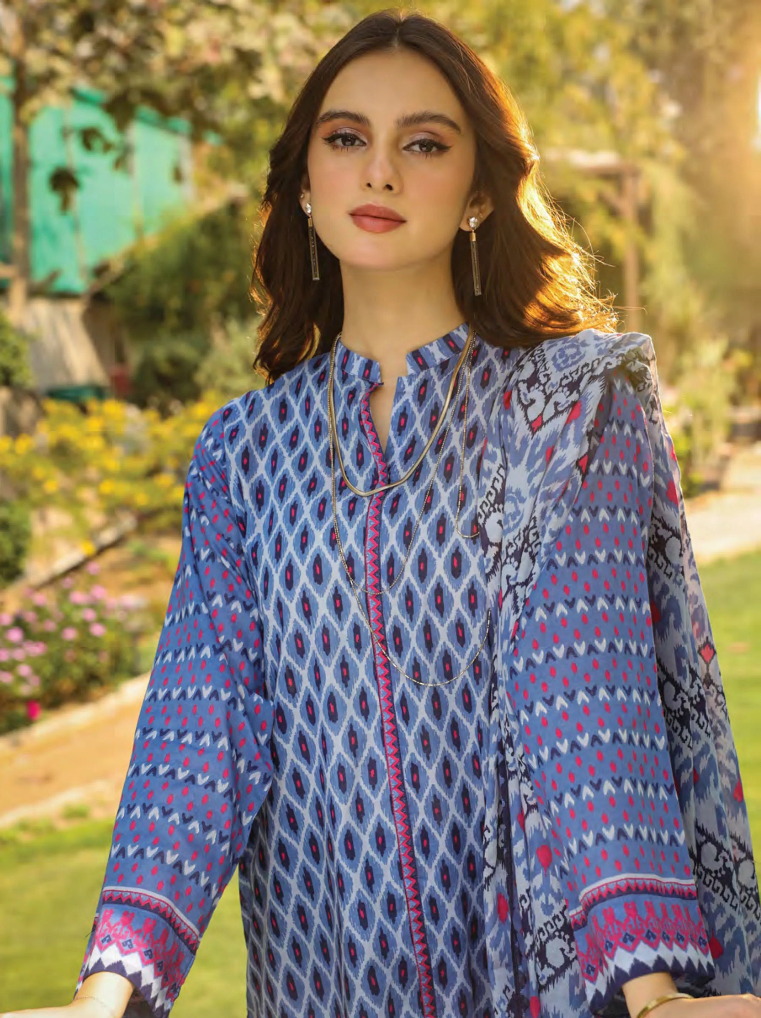 Komal Printed Lawn Collection 2024 By Lakhany (LG-SR-0176-B)