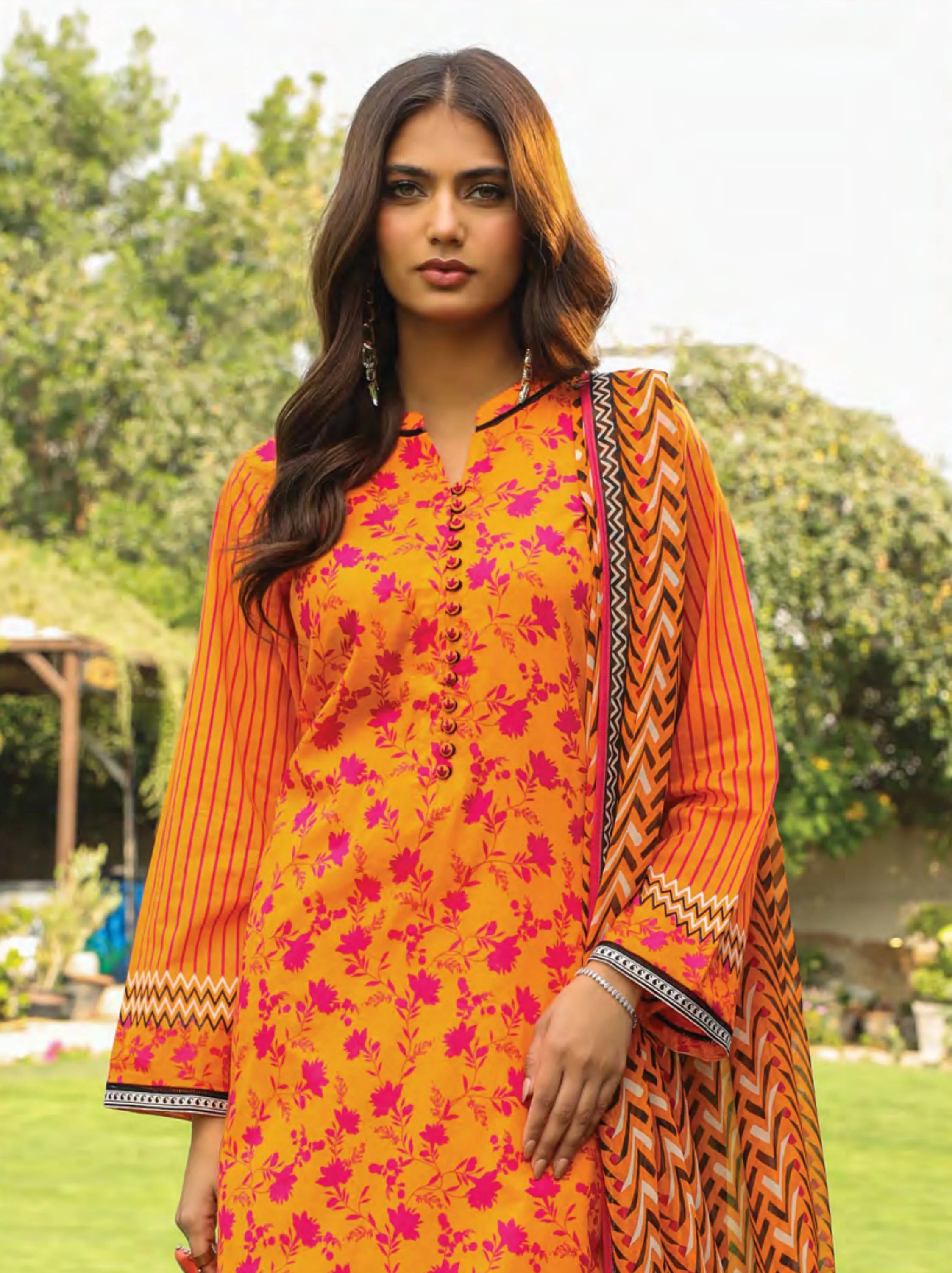 Komal Printed Lawn Collection 2024 By Lakhany (LG-SR-147-A)