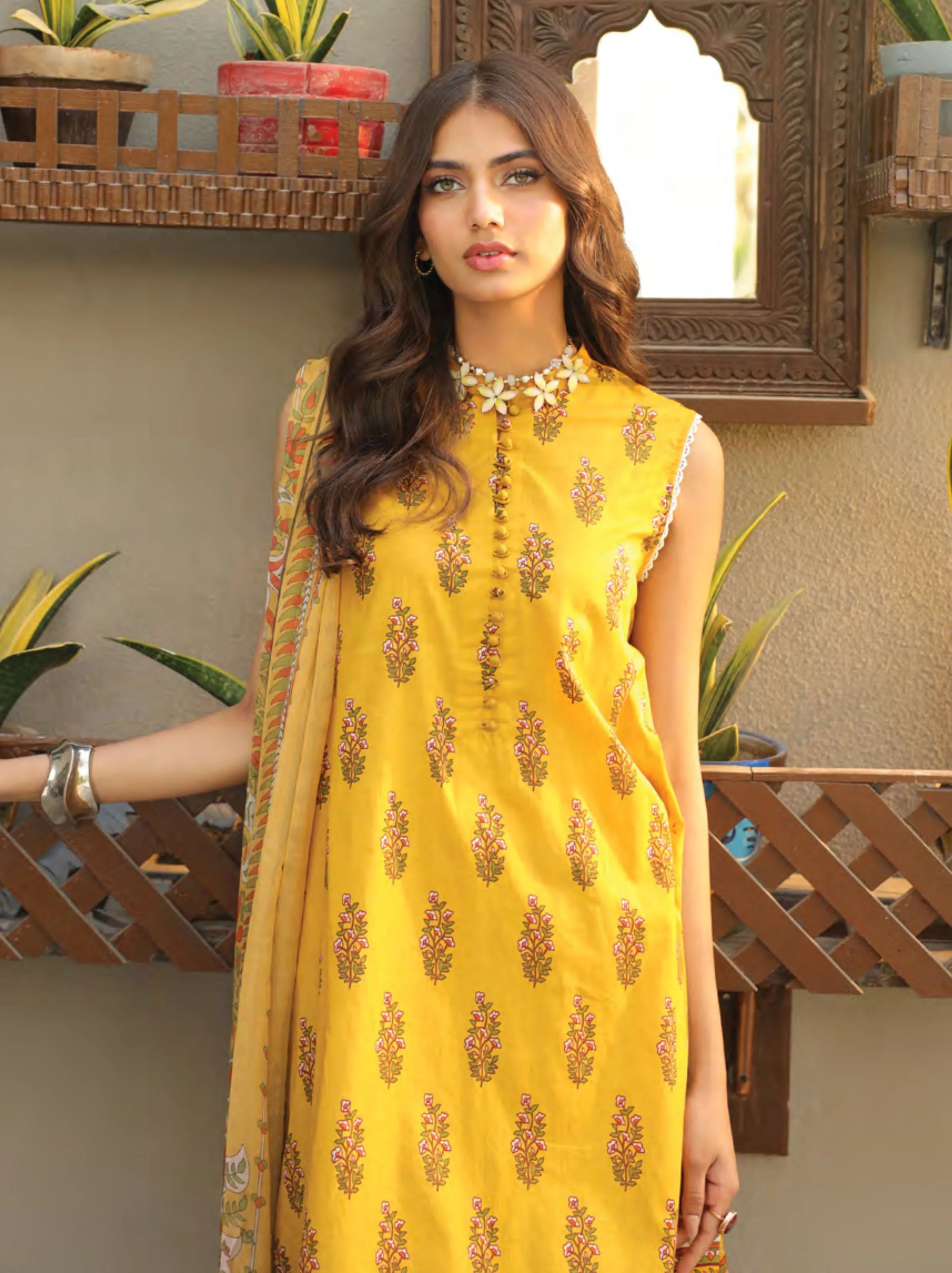Komal Printed Lawn Collection 2024 By Lakhany (LG-SR-197-A)