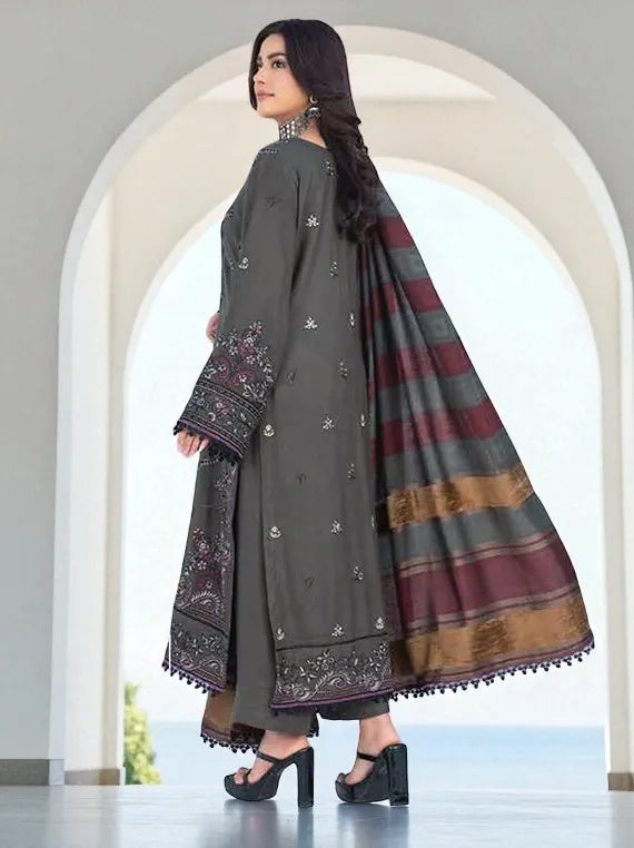 Laaj Embridered Zari Peach Collection 2025 By Wania (D-05)