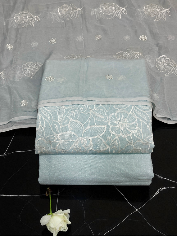 Opulence Embroidered Karandi Edit25 Vol-25DK03 (25DK03-05)