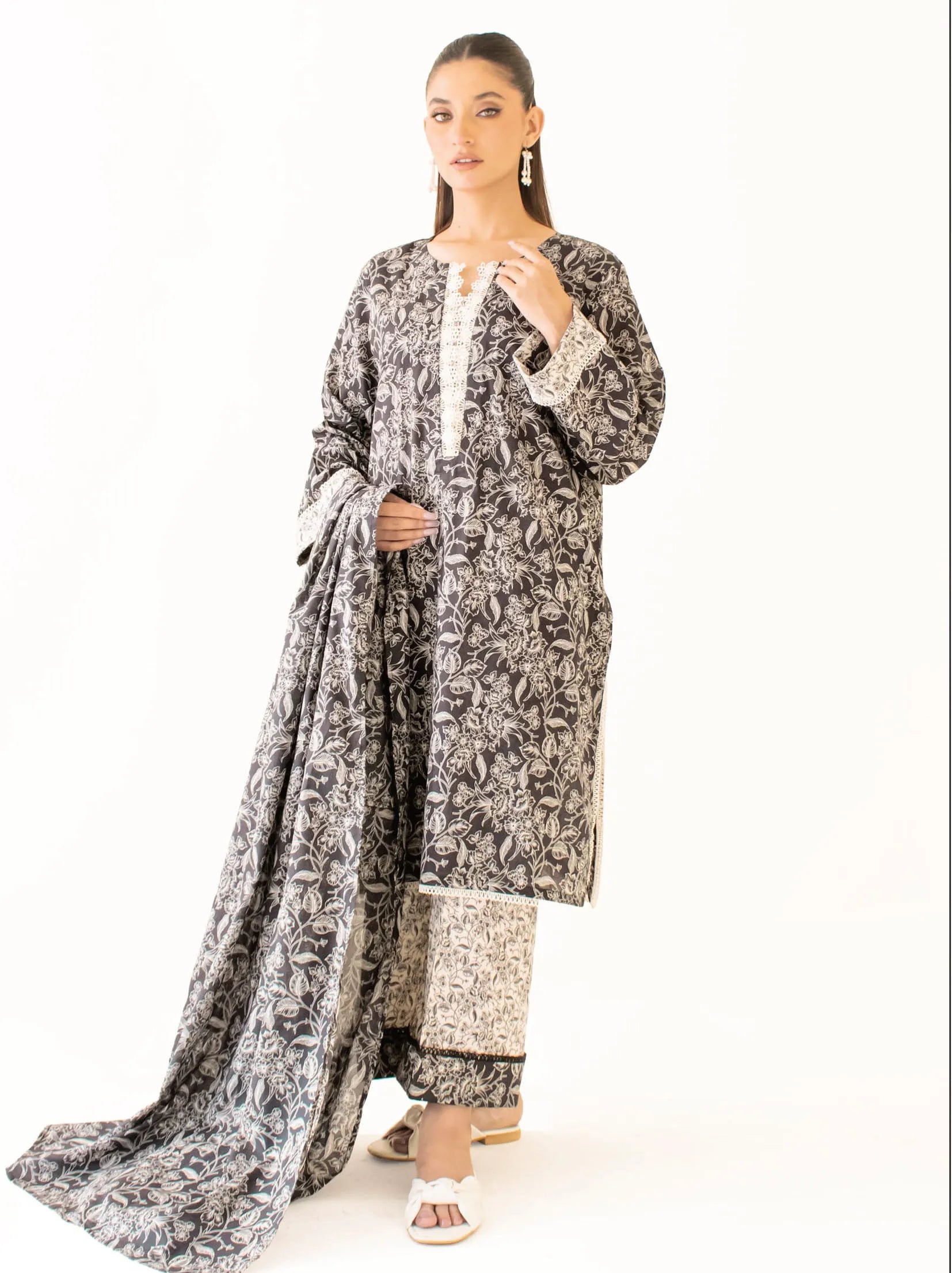 Orient Lawn Collection 2025 (OTL-24-464)