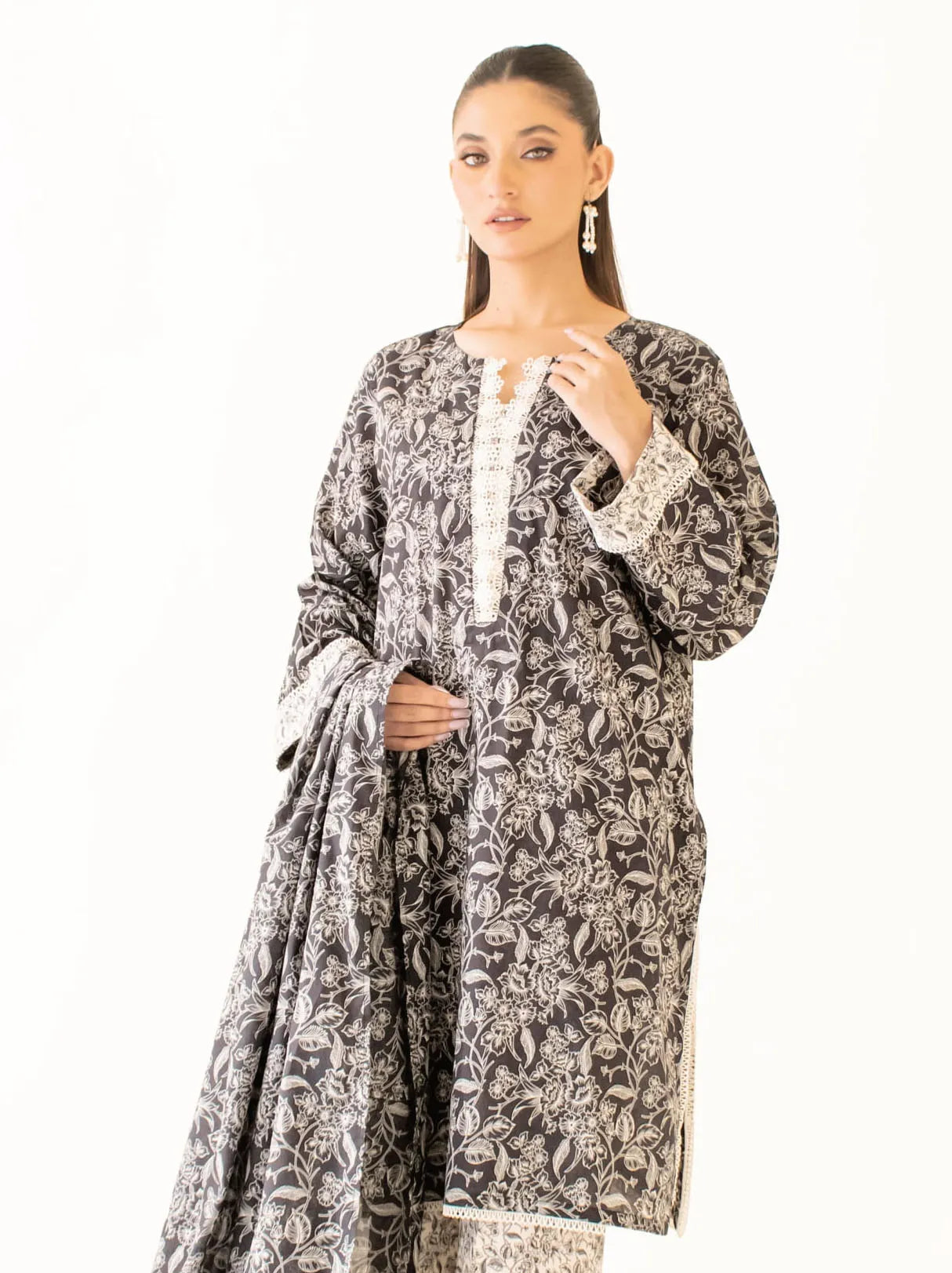 Orient Lawn Collection 2025 (OTL-24-464)