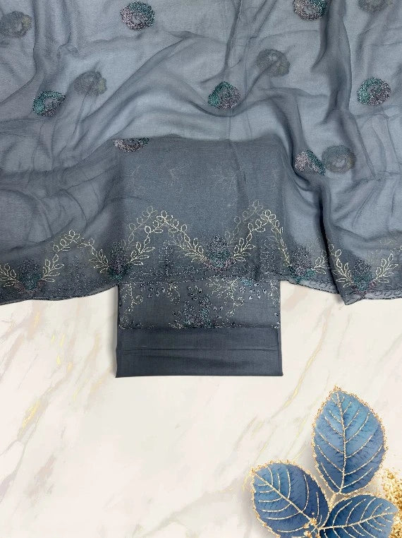 Premium Flora Embroidered Lawn Edit 2026 Vol-26DC08 (D-01)