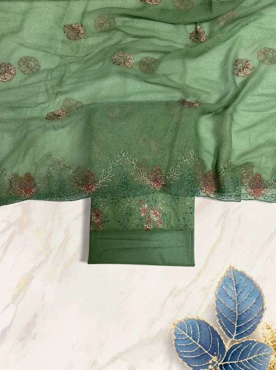 Premium Flora Embroidered Lawn Edit 2026 Vol-26DC08 (D-04)