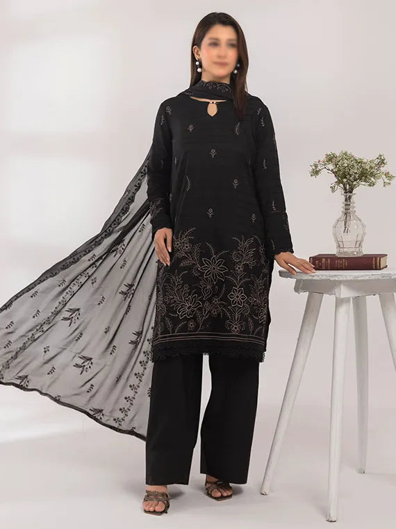 Qalamkar by Fantak Embroidered Viscose Collection 2025 (D-05)