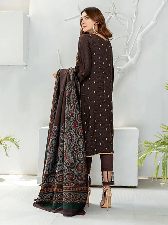 Queen Embroidered Winter Collection 2024 By Sitara Studio (QUN052)