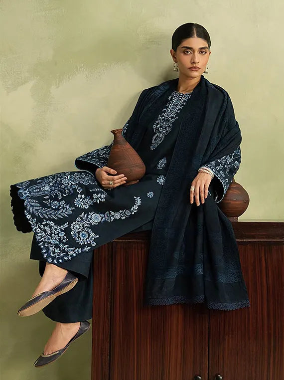 RajBari Winter Unstitched Embroidered Peach Collection'26 (D-05)