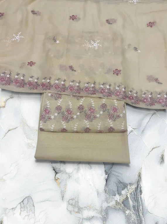 Royal Embroidered Lawn by Umarposhak Edit26 Vol-26DG06 (D-03)