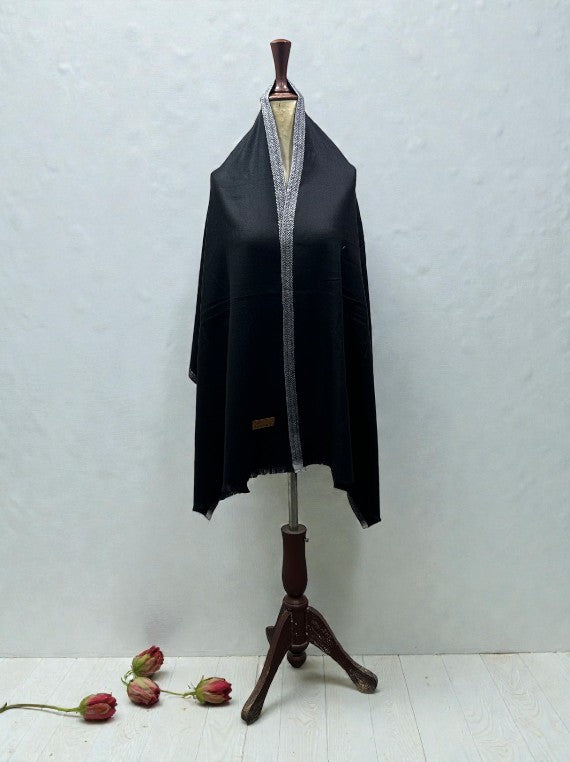 Royal Warmth by Umar Poshak Stoller Edit 2025 Vol-25ST58 (D-20)