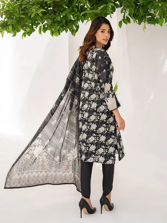 Sapna Printed Lawn Collection 2025 by Sitara Textile (2212)