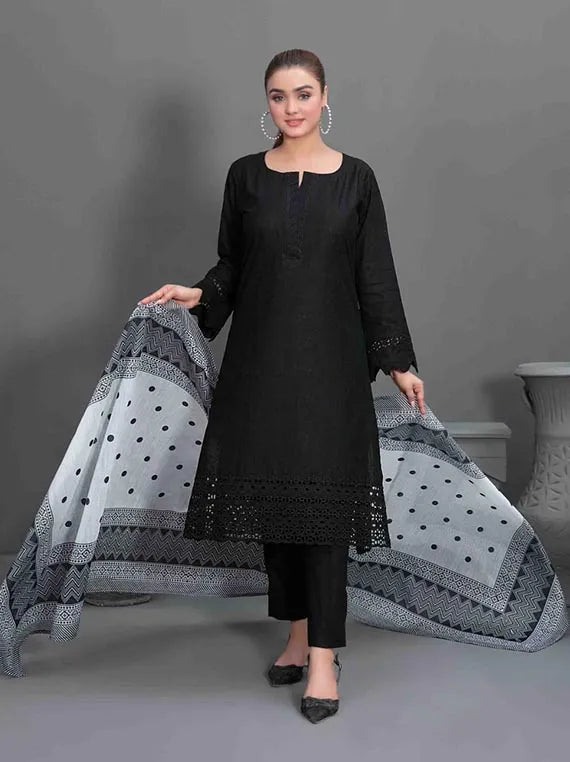 Siyah Embroidered Schiffli Lawn Collection 2024 (D-3572)