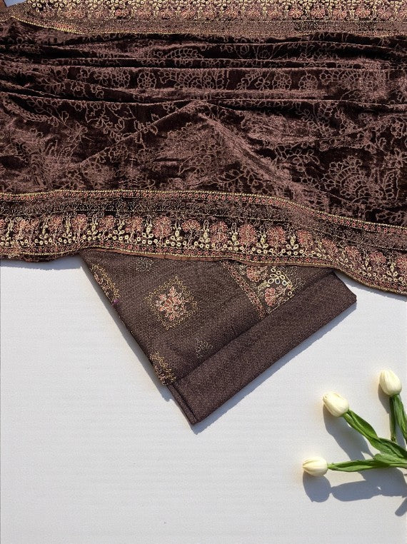 Softness & Cozy Embroidered Peach Leather Edit 2025 (25DS32-05)