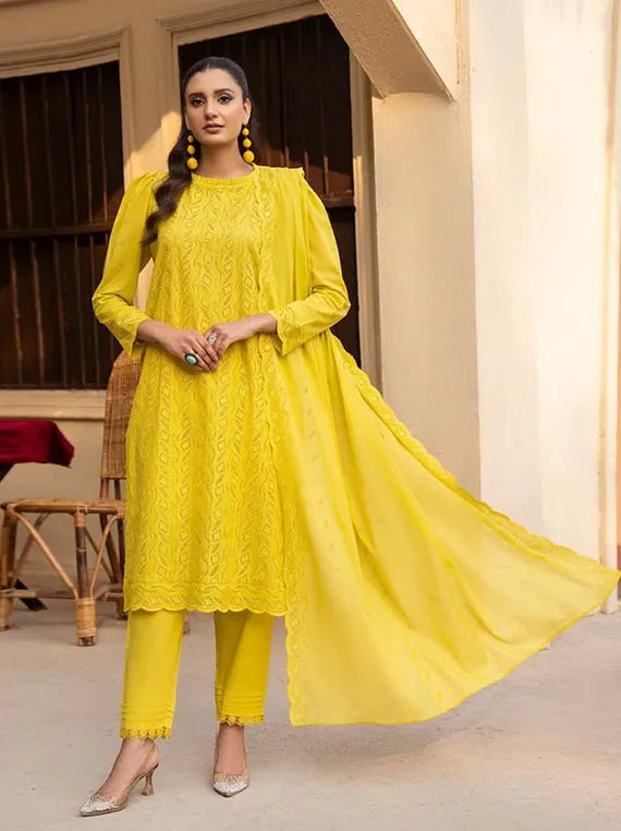Universal Embroidered Lawn Collection 2025 by Sitara Studio (2503)