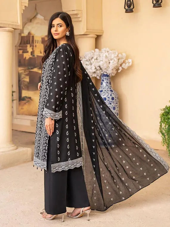 Universal Embroidered Lawn Collection 2025 by Sitara Studio (2507)