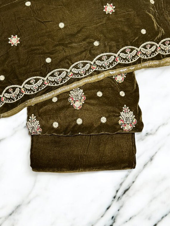 Velvet Embroidered Grace Edit 2025 Vol--IQ374 (D-08)