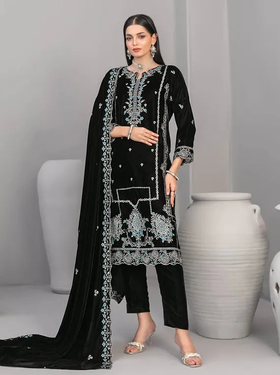 Velvora Embroidered Velvet Collection 2025 by Tawakkal Fabrics (D-4927)