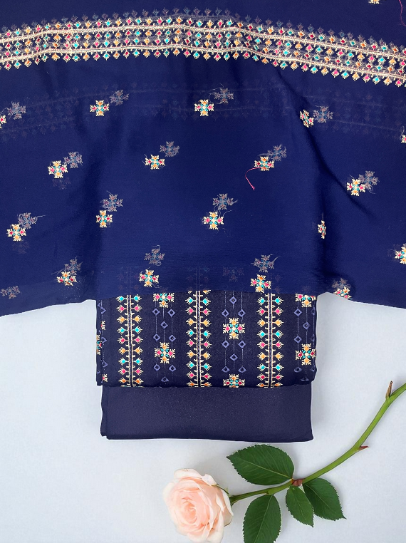 Warm And Graceful Embroidered Karandi Edit25 (CB17-08)