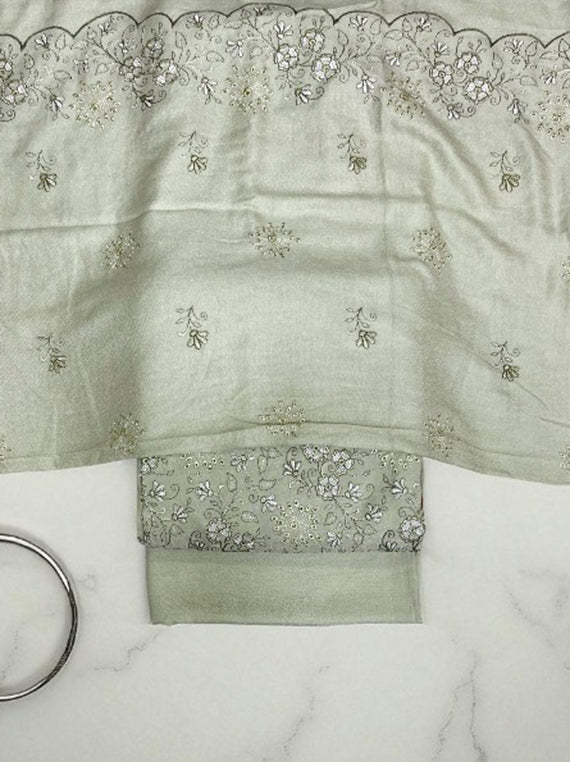 Warm Classic Embroidery Karandi Edit25 Vol-25DU10 (25DU10-05)