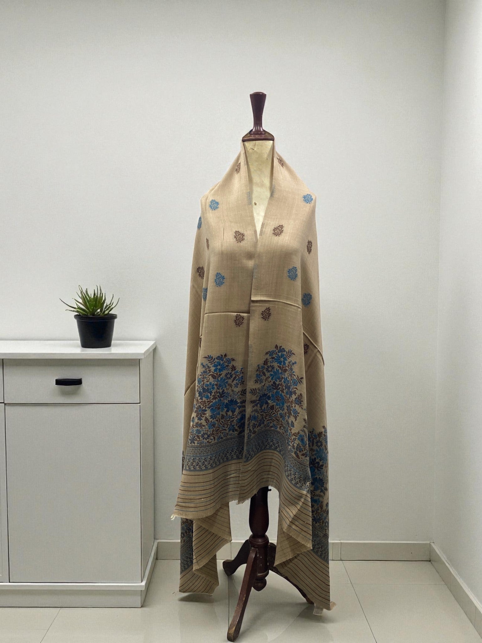 Warmth & Soft Printed Wool Shawl Edit 2025 Vol-25DS28 (25DS28-14)