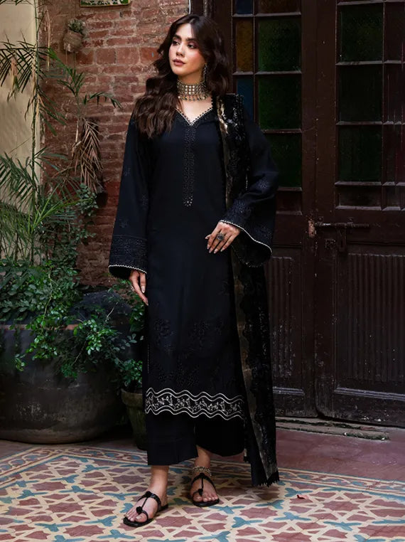 ZOUQ by Hum Dum Embroidered Wool Collection 2025 CH-02 (D-01)