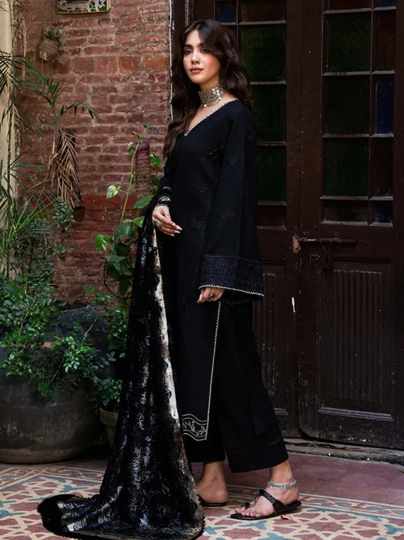 ZOUQ by Hum Dum Embroidered Wool Collection 2025 CH-02 (D-01)