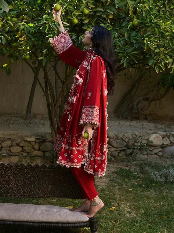 Zaha Embroidery Winter Collection 2024 (ZW24-02 DILARA)